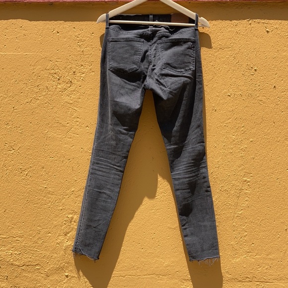 Madewell 9” High Rise Skinny Busted Knee Raw Hem - Picture 5 of 9